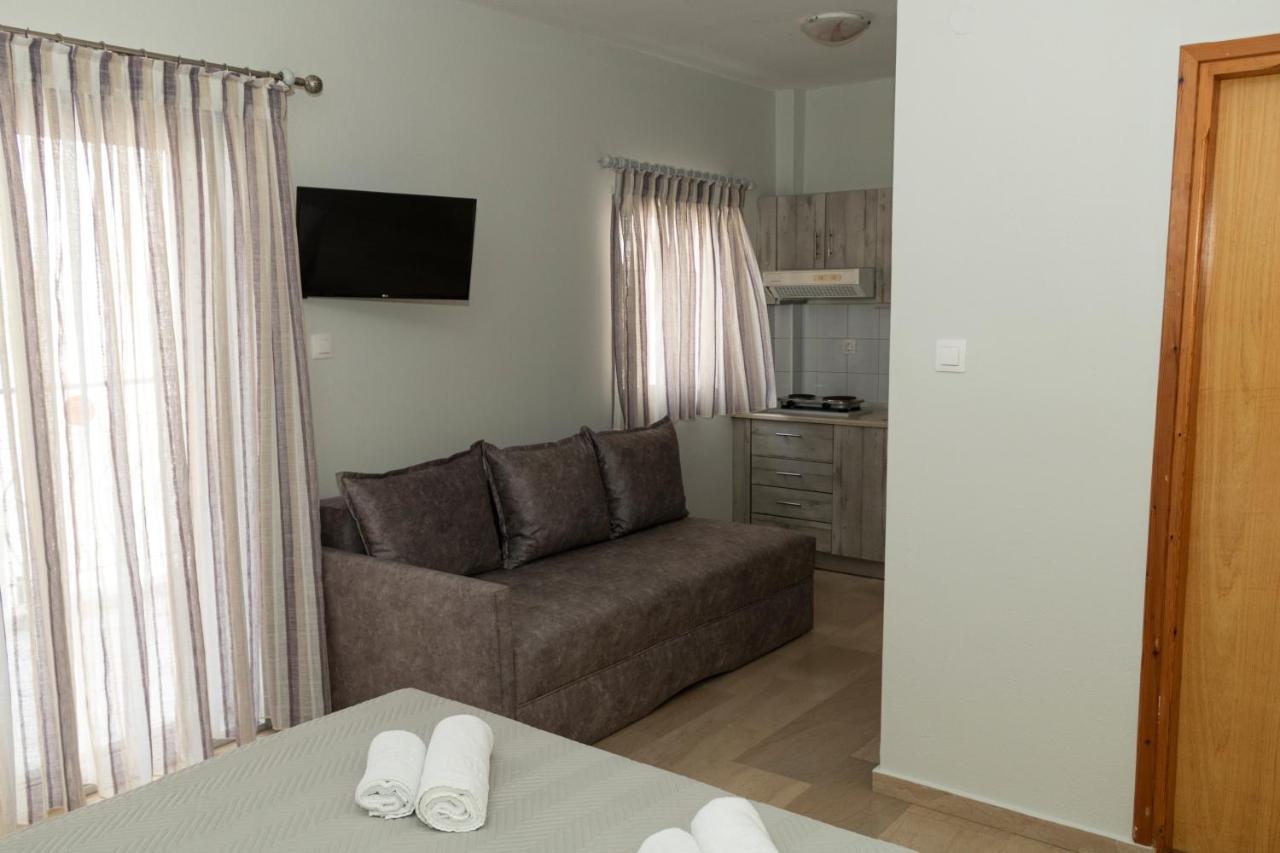 Vicky Apartment Hanioti Exterior photo